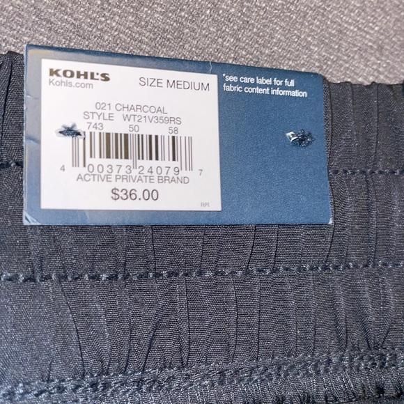 NWT.  Men’s Tek Gear Shorts.  Size M. - Picture 4 of 5